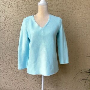 J.Jill textured 3/4-sleeve, V-neck sweater in powder blue. Women’s Sm/M
